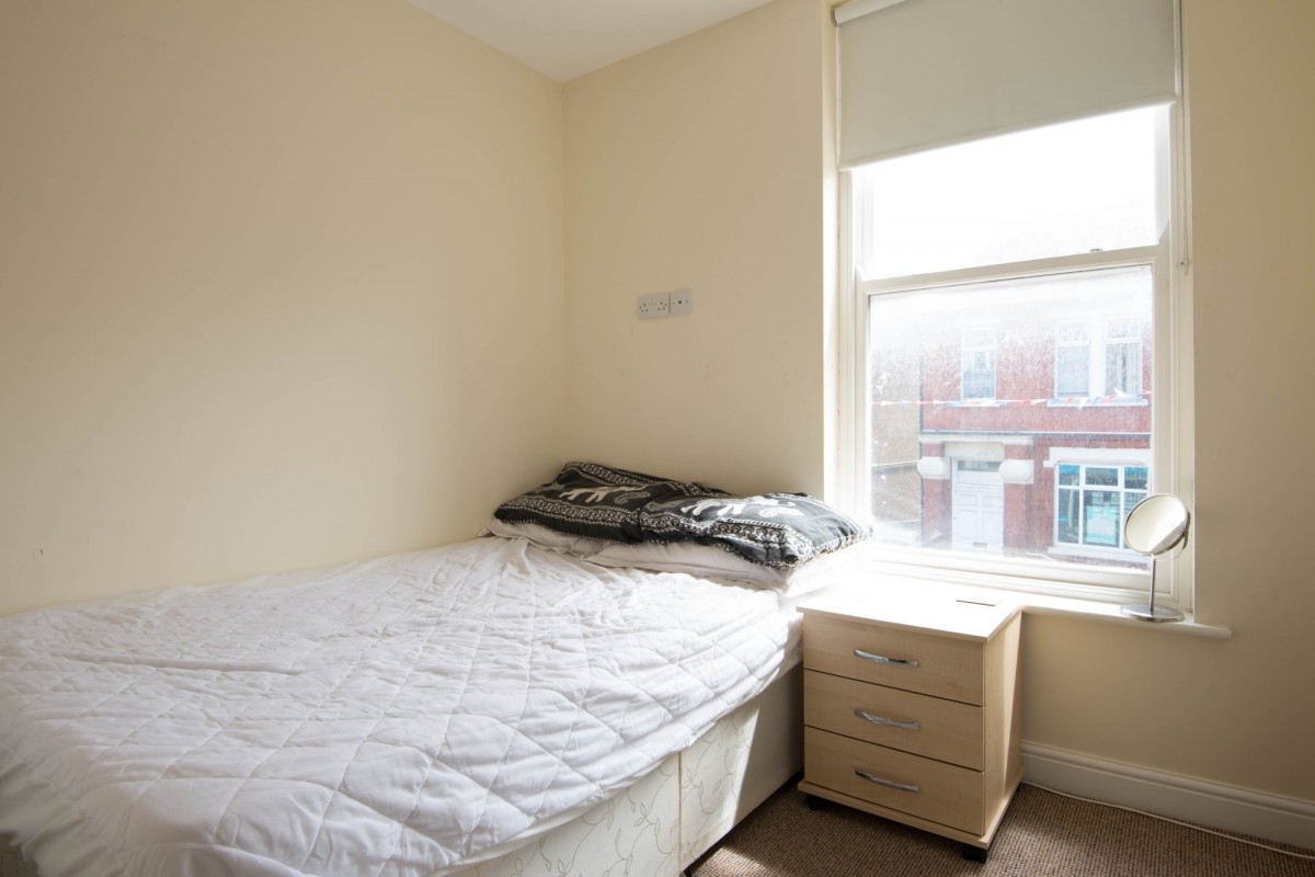 Images for Aughton Street, Ormskirk EAID:08687f08a08fe74e934a560e18eb0ef1 BID:1