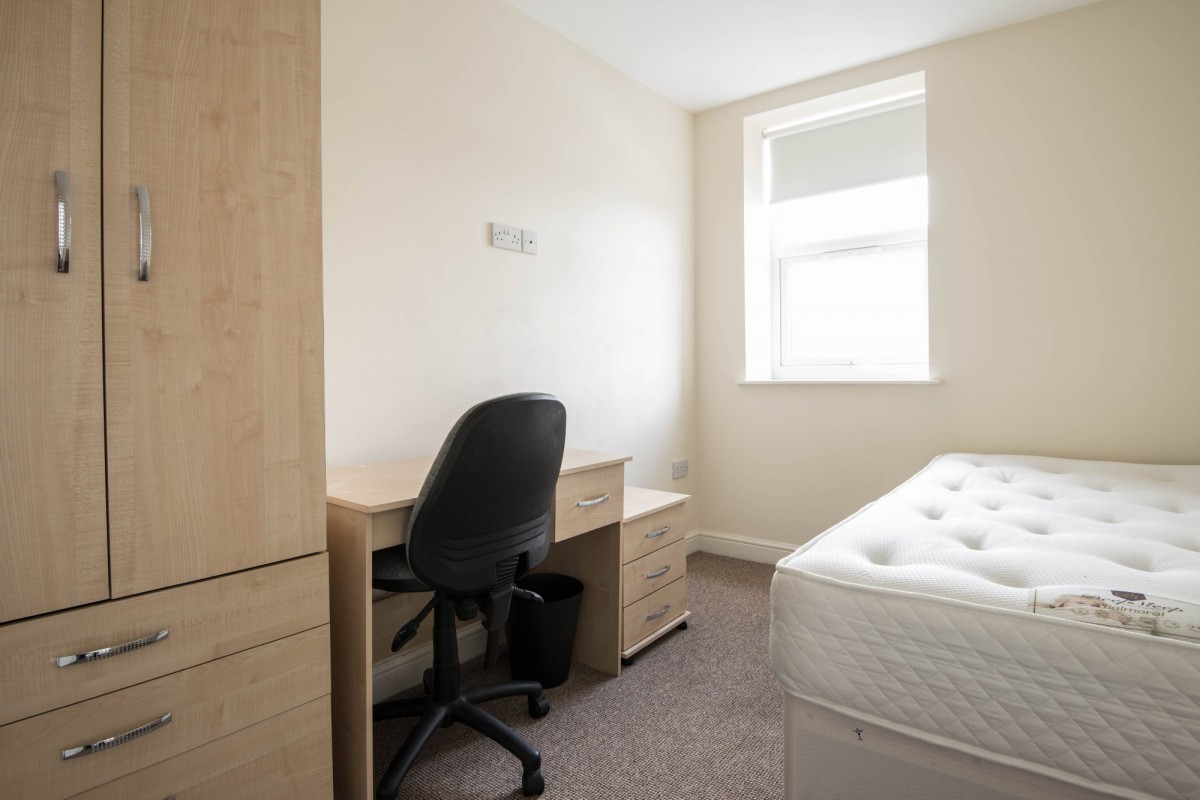 Images for Aughton Street, Ormskirk EAID:08687f08a08fe74e934a560e18eb0ef1 BID:1