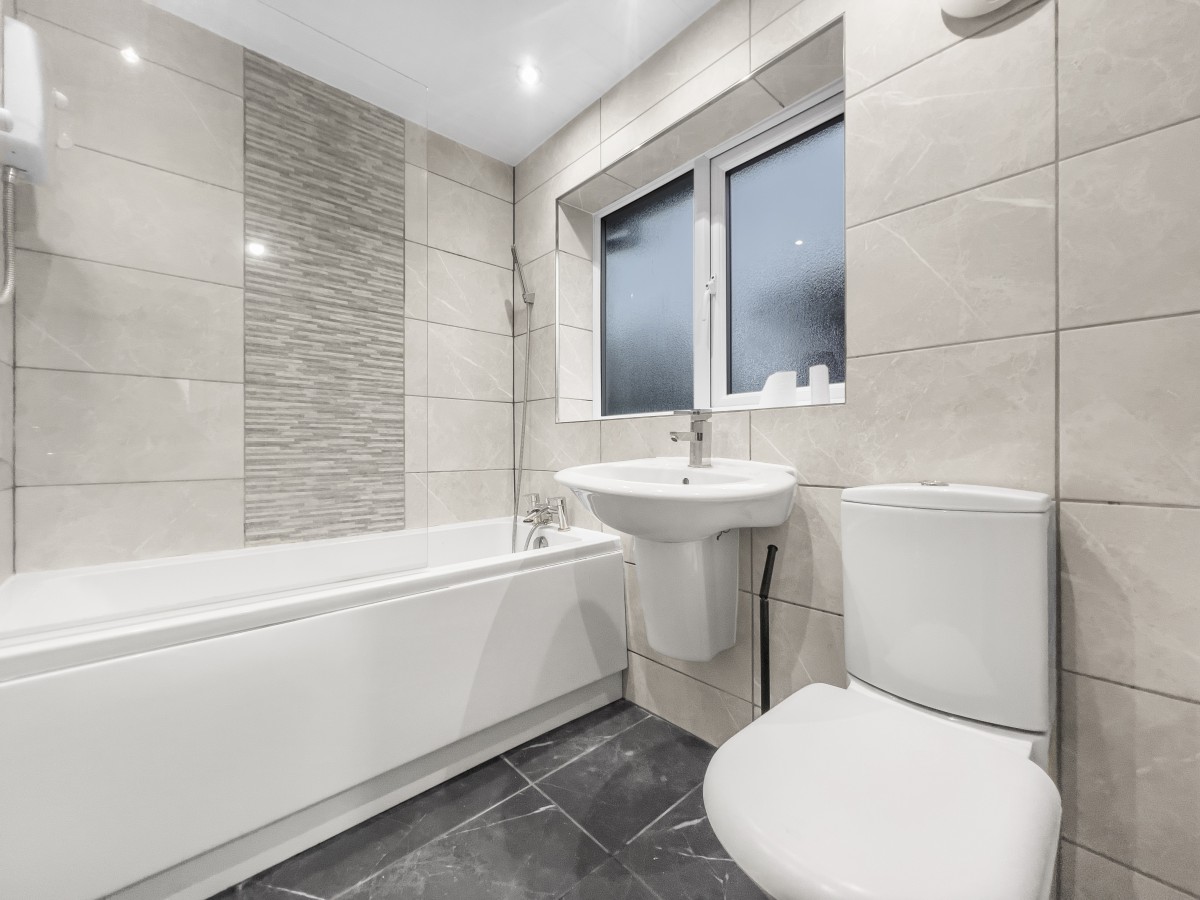 Images for Ryburn Road, Ormskirk EAID:08687f08a08fe74e934a560e18eb0ef1 BID:1