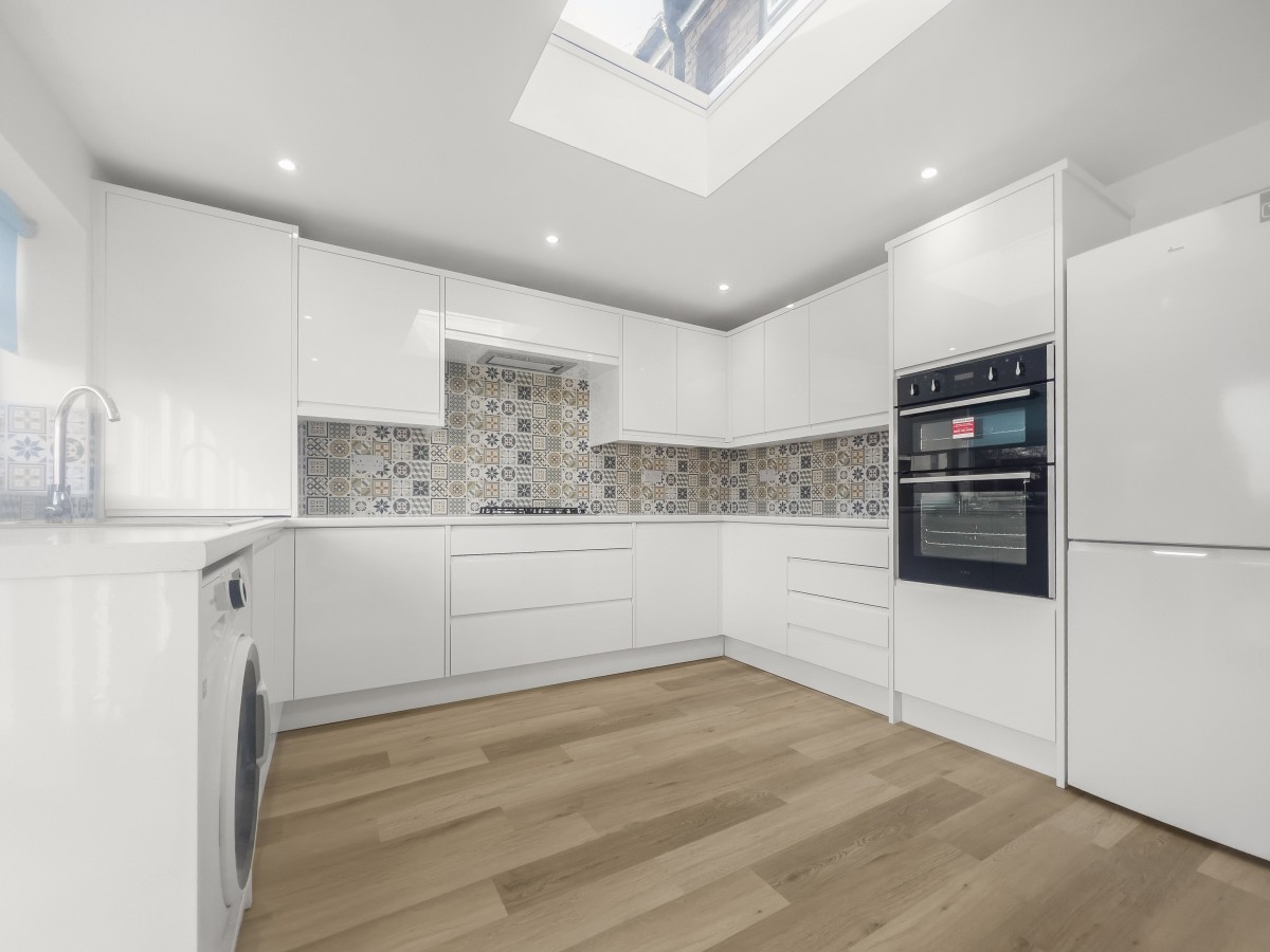 Images for Middlewood Road, Aughton EAID:08687f08a08fe74e934a560e18eb0ef1 BID:1