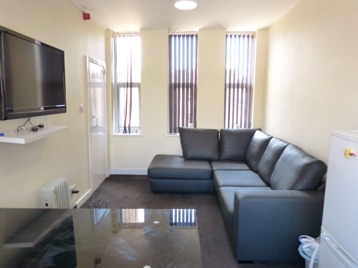 Images for Aughton Street, Ormskirk EAID:08687f08a08fe74e934a560e18eb0ef1 BID:1