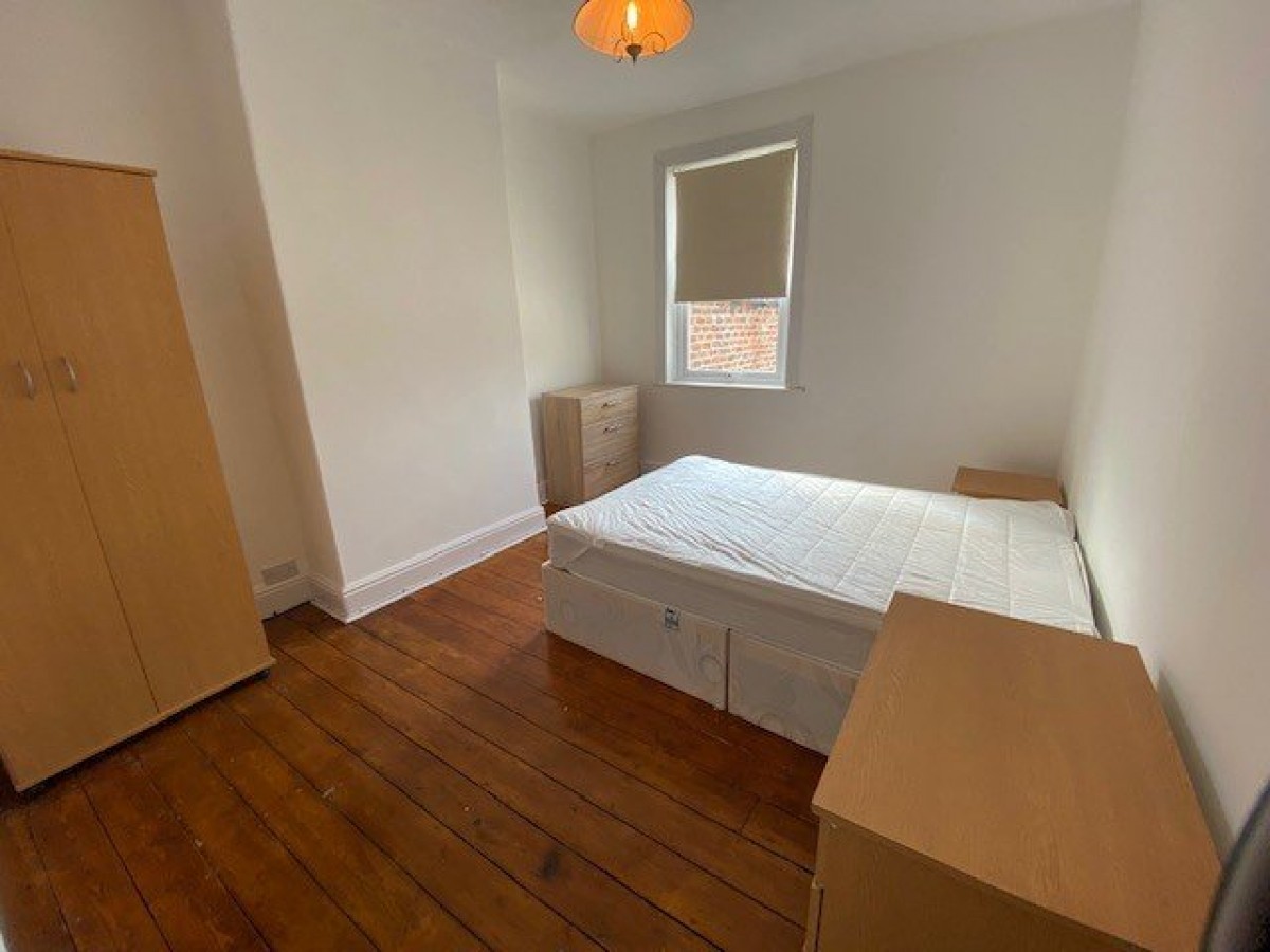 Images for Halsall Lane, Ormskirk. EAID:08687f08a08fe74e934a560e18eb0ef1 BID:1