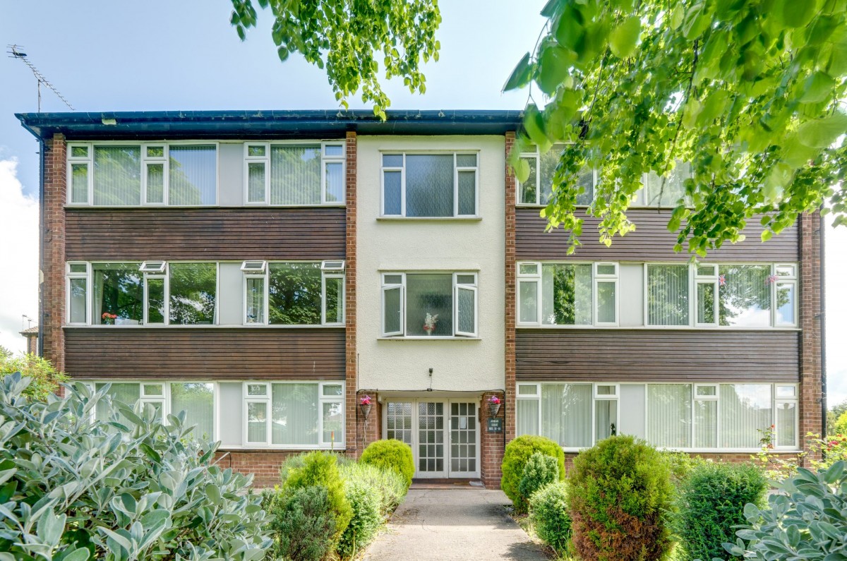 Images for Middlewood Road , Aughton EAID:08687f08a08fe74e934a560e18eb0ef1 BID:1
