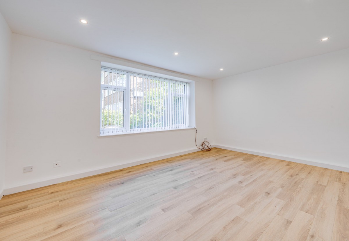 Images for Middlewood Road , Aughton EAID:08687f08a08fe74e934a560e18eb0ef1 BID:1