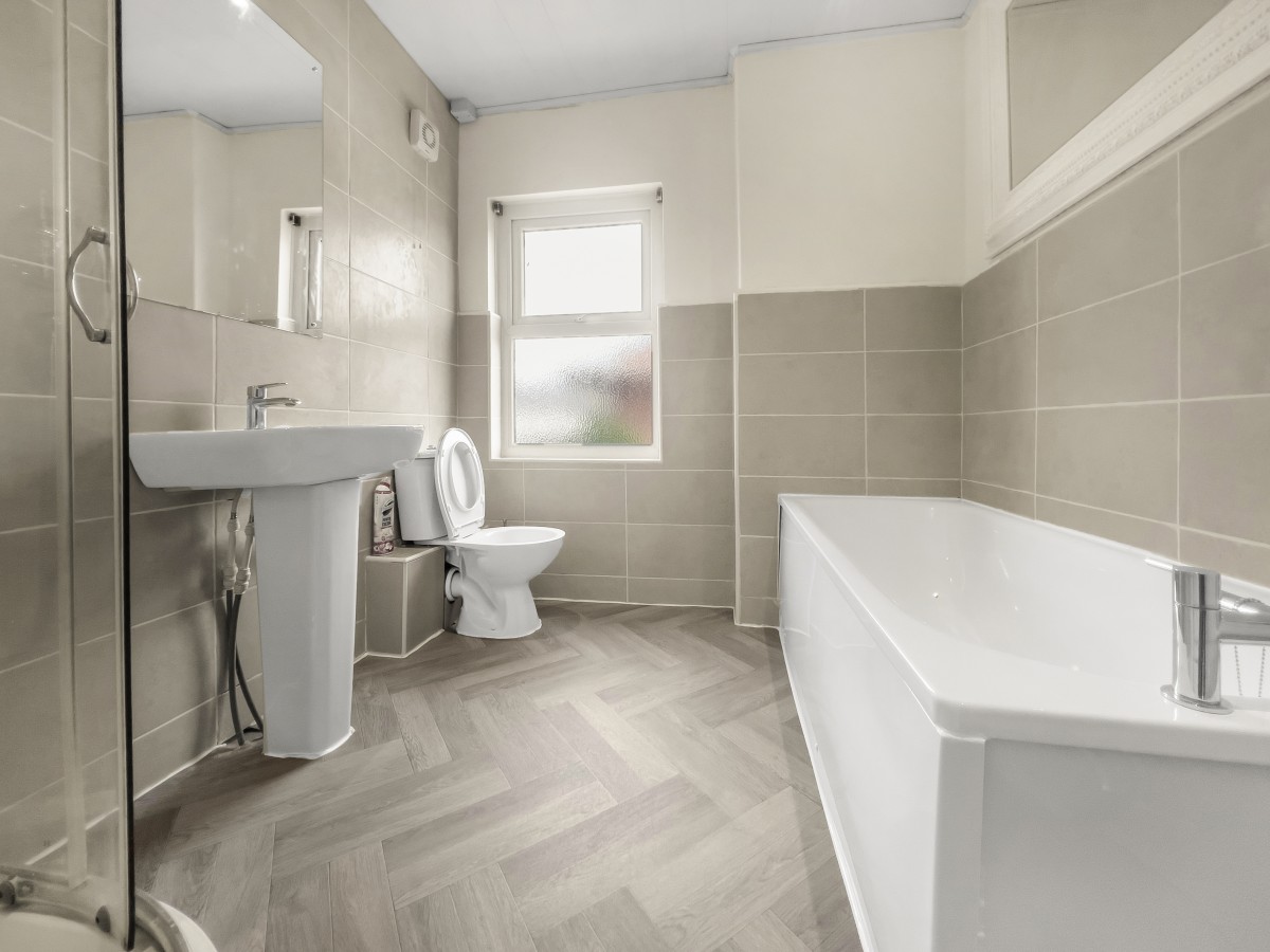 Images for Bridge Street, Ormskirk EAID:08687f08a08fe74e934a560e18eb0ef1 BID:1