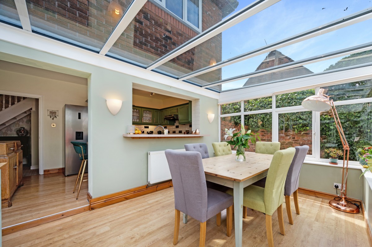 Images for Loves Cottages, Church Hill Road, Ormskirk EAID:08687f08a08fe74e934a560e18eb0ef1 BID:2