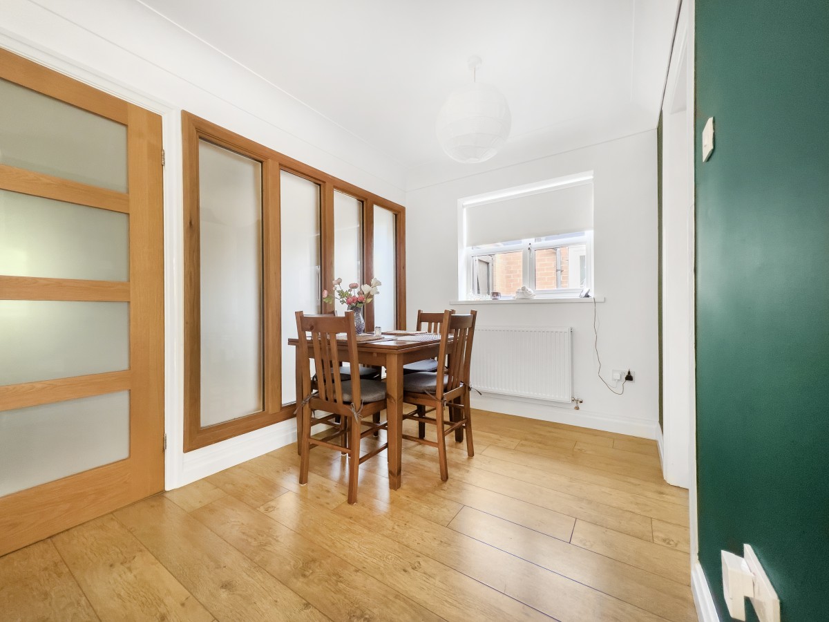 Images for Fernhurst Gate, Aughton EAID:08687f08a08fe74e934a560e18eb0ef1 BID:2