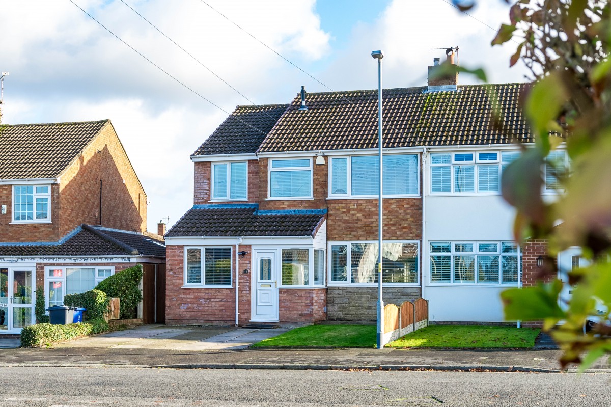 Images for Delph Park Avenue, Aughton EAID:08687f08a08fe74e934a560e18eb0ef1 BID:2