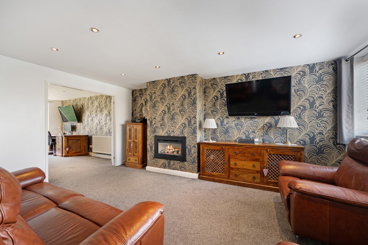 Images for Delph Park Avenue, Aughton EAID:08687f08a08fe74e934a560e18eb0ef1 BID:2