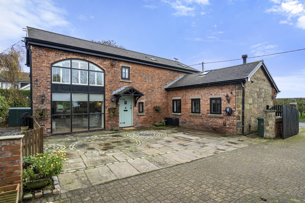 Images for Shepherds Barn Plus Two Bedroom Cottage, Aughton EAID:08687f08a08fe74e934a560e18eb0ef1 BID:2