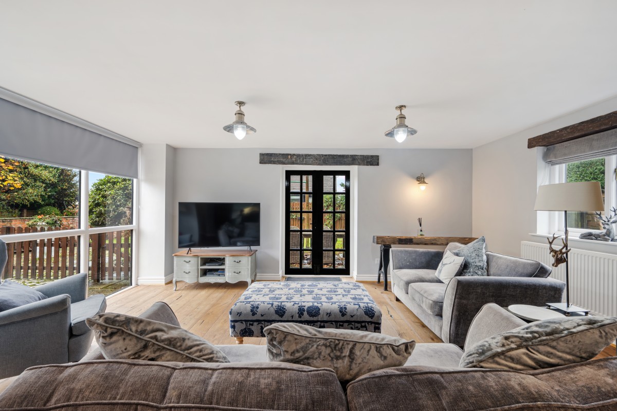 Images for Shepherds Barn Plus Two Bedroom Cottage, Aughton EAID:08687f08a08fe74e934a560e18eb0ef1 BID:2