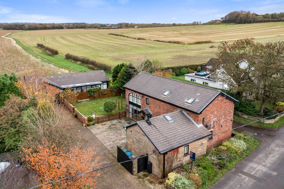 Images for Shepherds Barn Plus Two Bedroom Cottage, Aughton EAID:08687f08a08fe74e934a560e18eb0ef1 BID:2