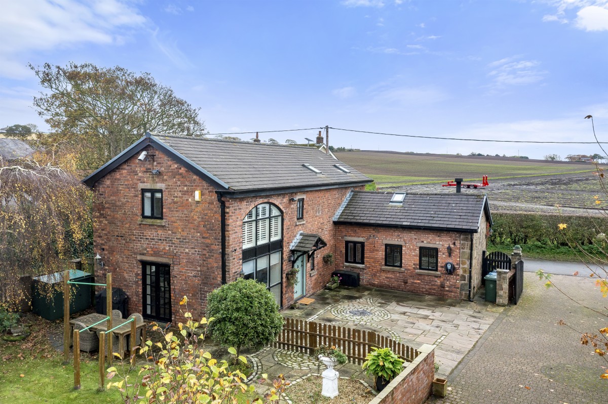 Images for Shepherds Barn Plus Two Bedroom Cottage, Aughton EAID:08687f08a08fe74e934a560e18eb0ef1 BID:2