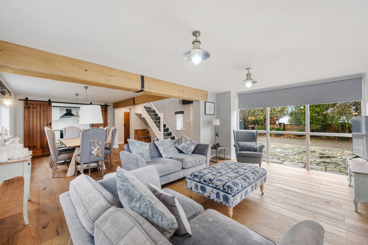 Images for Shepherds Barn Plus Two Bedroom Cottage, Aughton EAID:08687f08a08fe74e934a560e18eb0ef1 BID:2